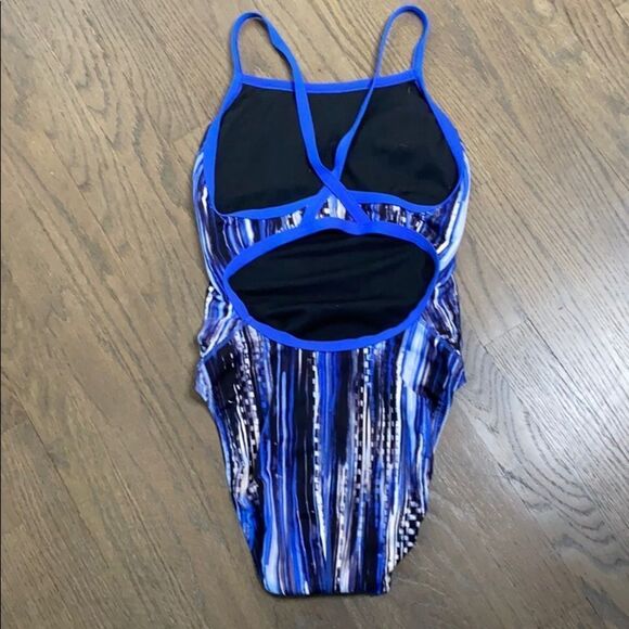 SPEEDO ENDURANCE Plus Deep Within Flyback Swimsuit - Picture 2 of 4